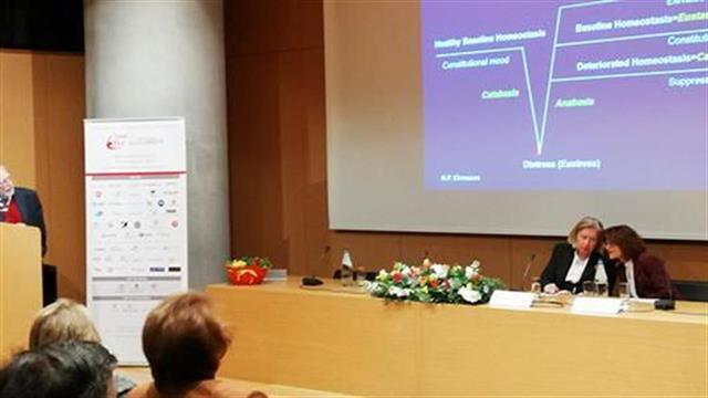 Γ. Χρούσος.Όσο πιο φτωχός, τόσο πιο στρεσαρισμένος