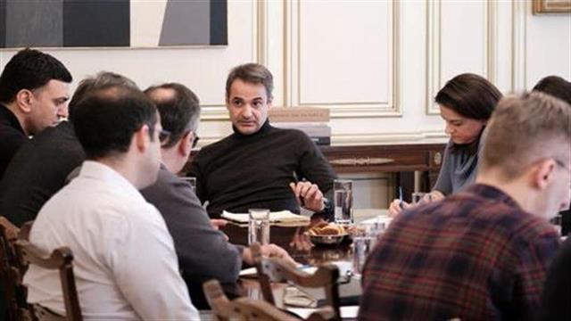 Συναντήσεις του πρωθυπουργού για τον κοροναϊό