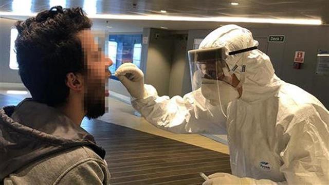 Έλεγχοι για κορωνοϊό στο πλήρωμα του "Ελευθέριος Βενιζέλος"