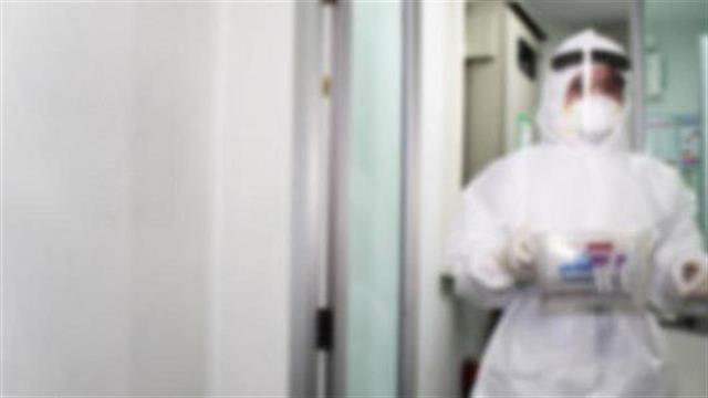 CDC: Παρουσία κορωνοϊού σε δάπεδα νοσοκομείων και στα παπούτσια υγειονομικού προσωπικού