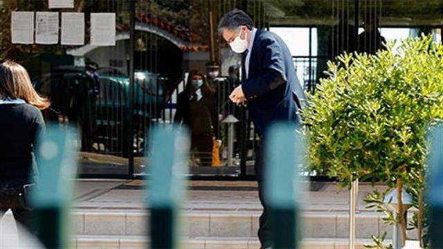 Σωτήρης Τσιόδρας: Τι προσέχουμε όταν φοράμε μάσκα