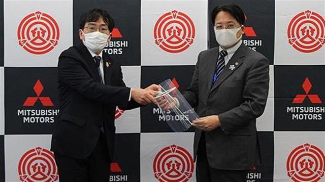 Η Mitsubishi Motors ξεκίνησε την κατασκευή προστατευτικών ασπίδων προσώπου