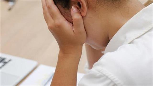 Καταγγελίες ΠΟΕΔΗΝ για κομματικές καθαιρέσεις στελεχών στα νοσοκομεία