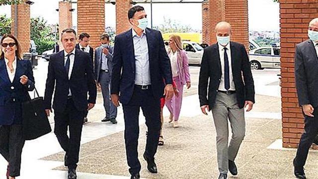 Επίσκεψη Βασίλη Κικίλια στο Γ.Ν. Παπαγεωργίου