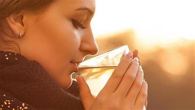 Τι συμβαίνει στο σώμα μου αν πίνω τσάι καθημερινά