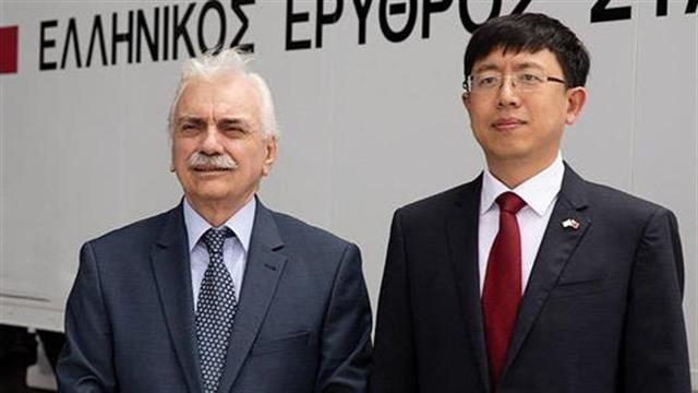 Δωρεά υλικού ατομικής προστασίας από τον Ερυθρό Σταυρό της Κίνας προς τον ΕΕΣ