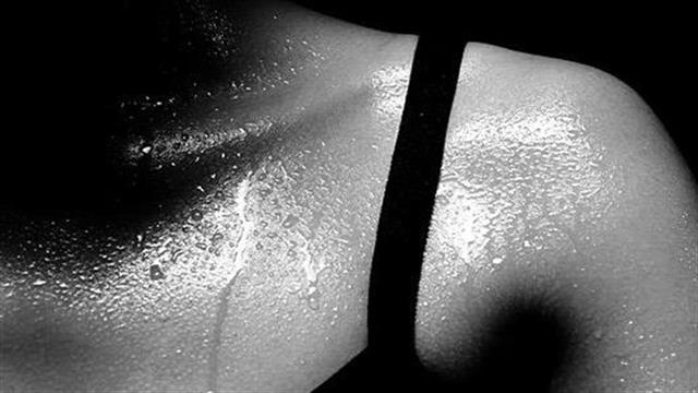 Τι να κάνετε αν ιδρώνετε πολύ