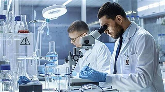 Βρυξέλλες: Συμφωνία με Sanofi για 300 εκατομμύρια δόσεις εμβολίου σε ευρωπαϊκές χώρες