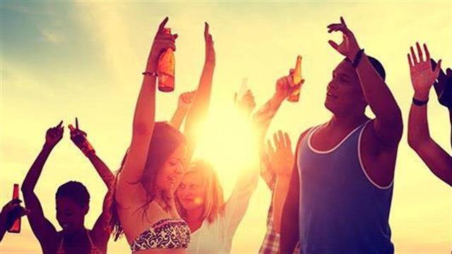 ΠΟΥ προς τους νέους: Πρέπει όντως να πάτε σε αυτό το πάρτι;