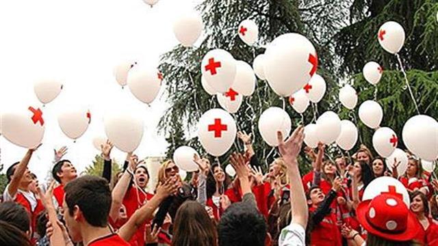 Ο Ελληνικός Ερυθρός Σταυρός στέκεται διαχρονικά στο πλευρό των νέων