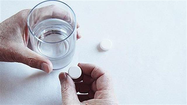 Η ασπιρίνη ενδεχομένως επιταχύνει την εξέλιξη προχωρημένων καρκίνων στους ηλικιωμένους
