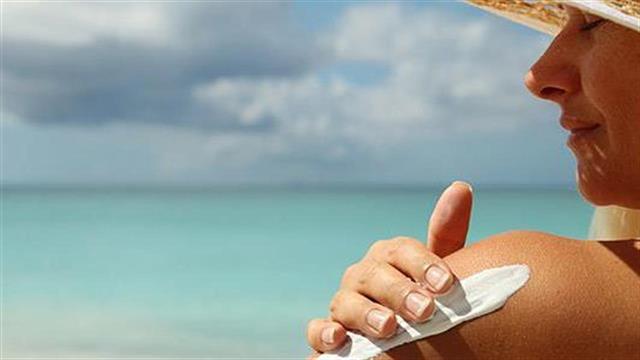 Δερματικά προβλήματα και αντηλιακά: Ποια είναι κατάλληλα για μένα;