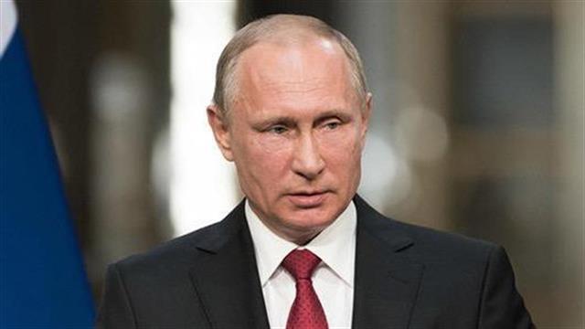 O Πούτιν υπεραμύνεται της πρόωρης έγκρισης εμβολίου κατά του κορωνοϊού