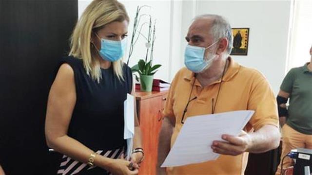 Δωρεάν διανομή μασκών προστασίας από την Ελληνική Αντικαρκινική Εταιρεία