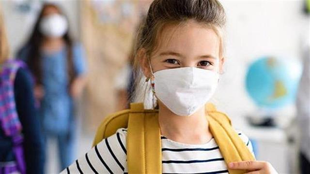 Ακμή: Πώς να αποφύγετε τις εξάρσεις λόγω μάσκας