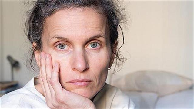 9 αλλαγές που προκαλεί η εμμηνόπαυση στο δέρμα