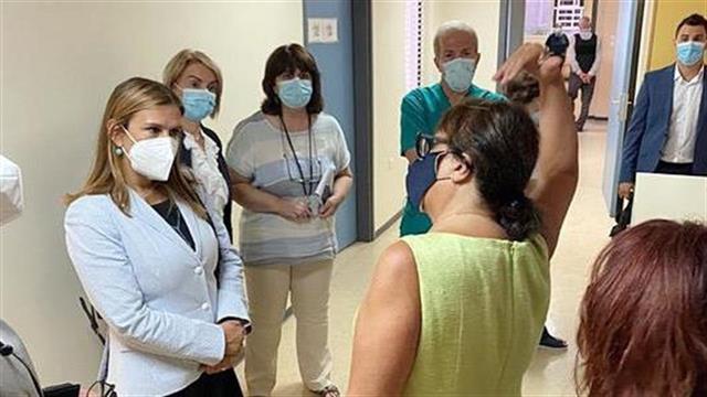 Επίσκεψη Ζωής Ράπτη στην Ψυχιατρική Κλινική και τη Μονάδα Ψυχικής Υγείας Εφήβων του ΓΝΑ «Γ. Γεννηματάς»