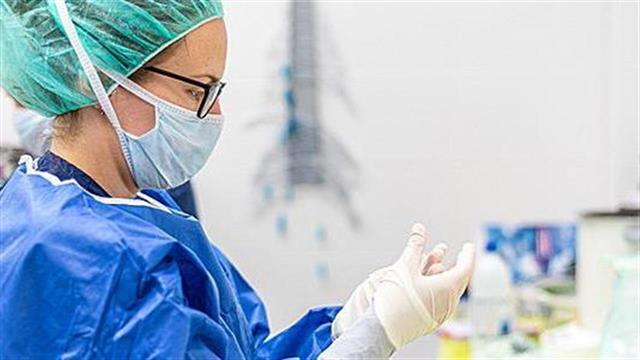 Άλμα, με 667 νέες λοιμώξεις κορωνοϊού - 8 ακόμη θάνατοι