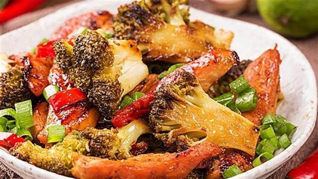 Εύκολες και υγιεινές συνταγές για την καραντίνα με 3 υλικά