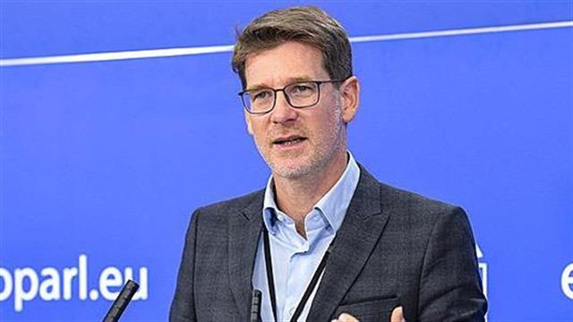 Συνέντευξη: COVID - 19 και ΕΕ