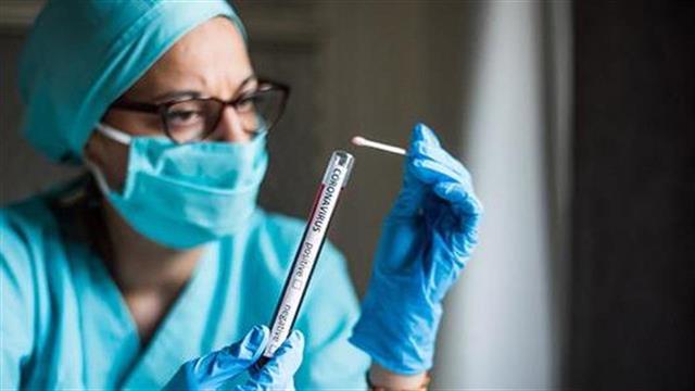 Πλαφόν 10 έως 40 ευρώ για τα τεστ κορωνοϊού