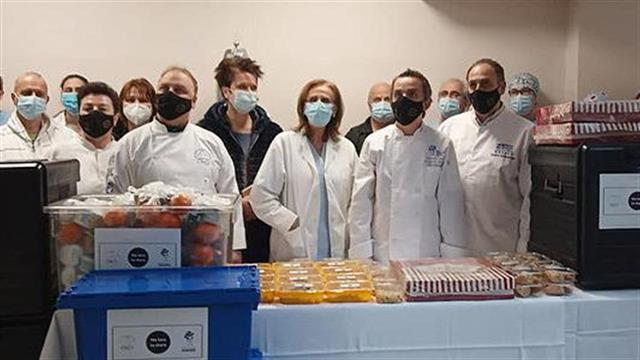 Συμβολική χειρονομία από την Λέσχη Αρχιμαγείρων Βόρειας Ελλάδας για τις ΜΕΘ του Νοσοκομείου «Γεώργιος Παπανικολάου»