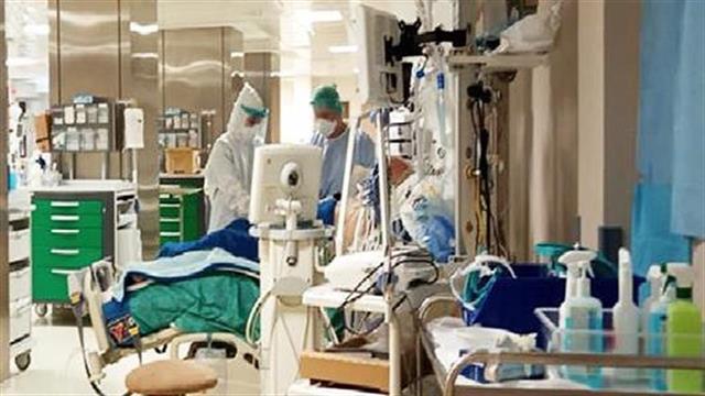 Γιατροί ΜΕΘ "Γ. Παπανικολάου": Έτσι δίνουμε τη μάχη με την πανδημία