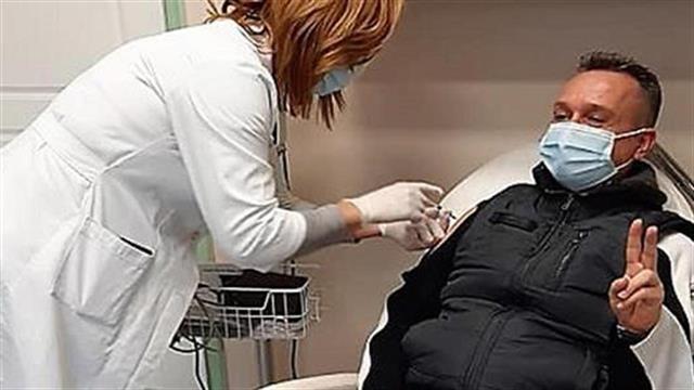 Οι πρώτοι εμβολιασμοί στα 55 νοσοκομεία της δεύτερης φάσης