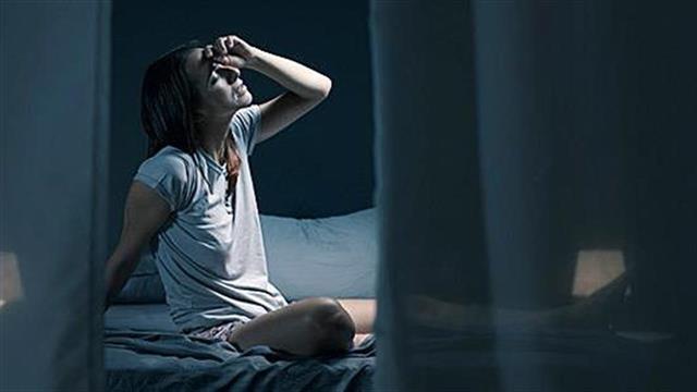 Η πρόωρη εμμηνόπαυση έχει πιο έντονα συμπτώματα