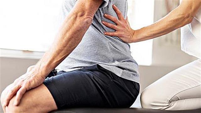 Το lockdown προκαλεί και  πόνο στη μέση