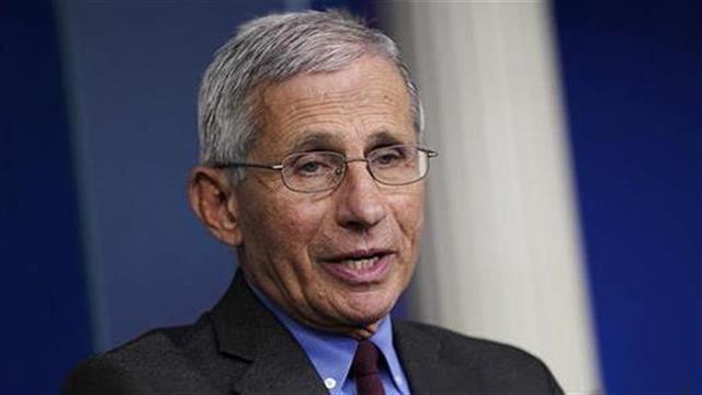 Φάουτσι: Πιθανή η σύσταση για διπλή μάσκα στις ΗΠΑ