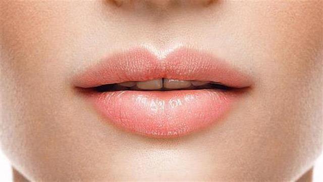 Γλώσσα covid και στοματικά έλκη στα συμπτώματα κορωνοϊού