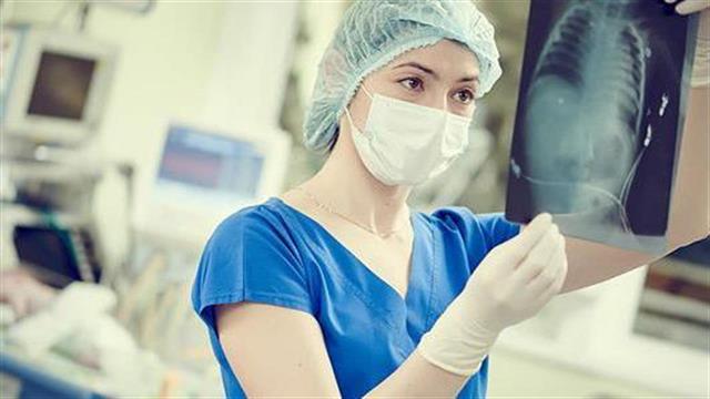 698 νέες λοιμώξεις από κορωνοϊό - 26 ακόμη θάνατοι