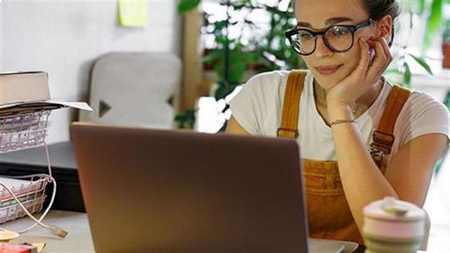 Προστατέψτε τη σπονδυλική σας στήλη ενώ εργάζεστε από το σπίτι