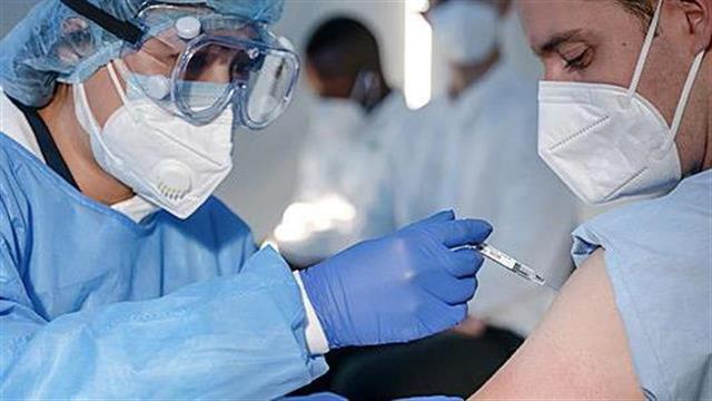 30% συλλογική ανοσία στον κορωνοϊό έως τον Μάιο - Στο 16% έως 20% ήδη σε Αττική - Θεσσαλονίκη