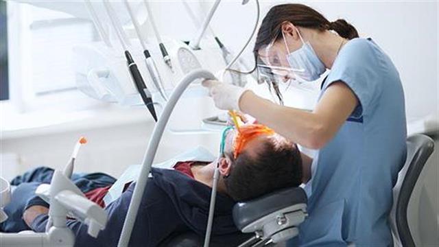 Ελληνικό φάρμακο ανοίγει νέους δρόμους στη θεραπεία της περιοδοντίτιδας