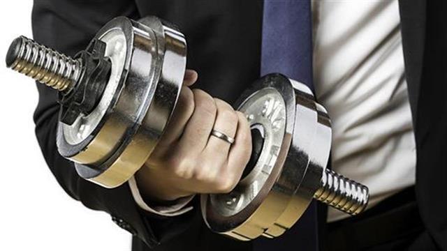 Γυμναστείτε στο γραφείο