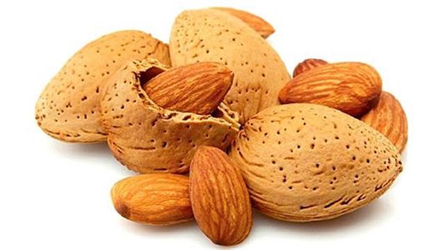 Αμύγδαλα: Προστατεύουν την καρδιά σας