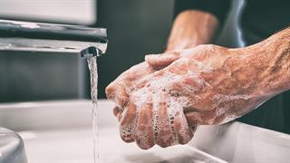 Έρευνα επιβεβαίωσε ότι ο χρόνος για σωστό πλύσιμο χεριών είναι τα 20 δευτερόλεπτα