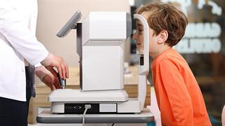 Παιδιά: Πως θα καταλάβετε αν έχουν πρόβλημα τα μάτια τους;