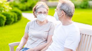 Πώς επηρεάζουν οι μάσκες τον τρόπο αλληλεπίδρασης των ανθρώπων