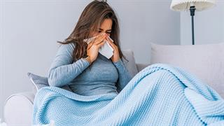 ECDC: Παρούσα και η γρίπη στο κοκτέιλ των ιώσεων - Τι γίνεται στην Ελλάδα - Τι πρέπει να γνωρίζουμε