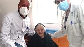 Σερραία, ετών...107 έκανε την πρώτη δόση - Η επισκόπηση Δεκεμβρίου