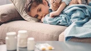 Τι να κάνετε όταν το παιδί έχει ύποπτα συμπτώματα - Συμβουλές από την καθηγήτρια Παιδιατρικής Β. Παπαευαγγέλου