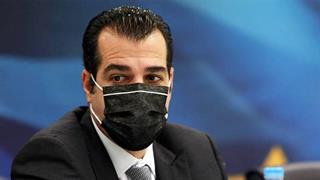 Πλεύρης κατά Ξανθού: Δεν αλλάζει τίποτε με τη μονιμότητα των νέων γιατρών του ΕΣΥ