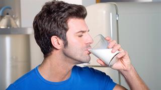 Έρευνα: Το γάλα αυξάνει τον κίνδυνο καρκίνου στον προστάτη