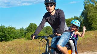 Παγκόσμια Ημέρα του Πατέρα: Δραστηριότητες που μπορείτε να κάνετε με τα παιδιά σας