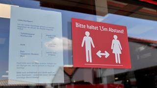 Τα τρία σενάρια που εξετάζουν οι Γερμανοί για την πορεία της πανδημίας