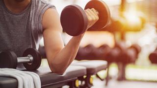 Έρευνα εξηγεί γιατί οι vegans χρειάζεται να κάνουν ασκήσεις ενδυνάμωσης