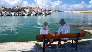 Βουτιά 12ετίας για το προσδόκιμο ζωής στην Ελλάδα - Χάσαμε ό,τι είχαμε κερδίσει από το 2010 [πίνακες]